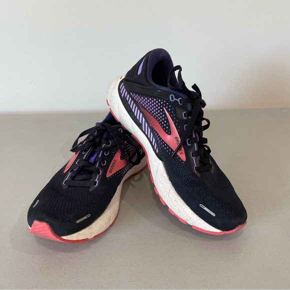 Brooks Women's Adrenaline GTS 22 shoe size 9 running walking casual work out gym - Picture 13 of 15